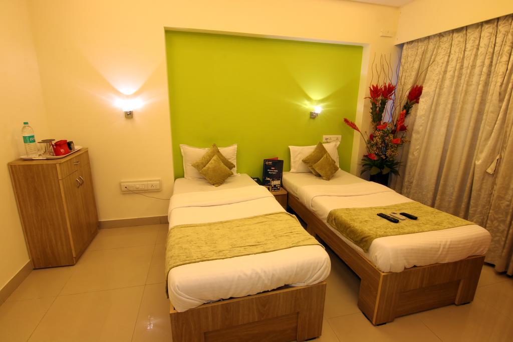 Oyo Premium Mumbai Saki Vihar Hotel Екстериор снимка